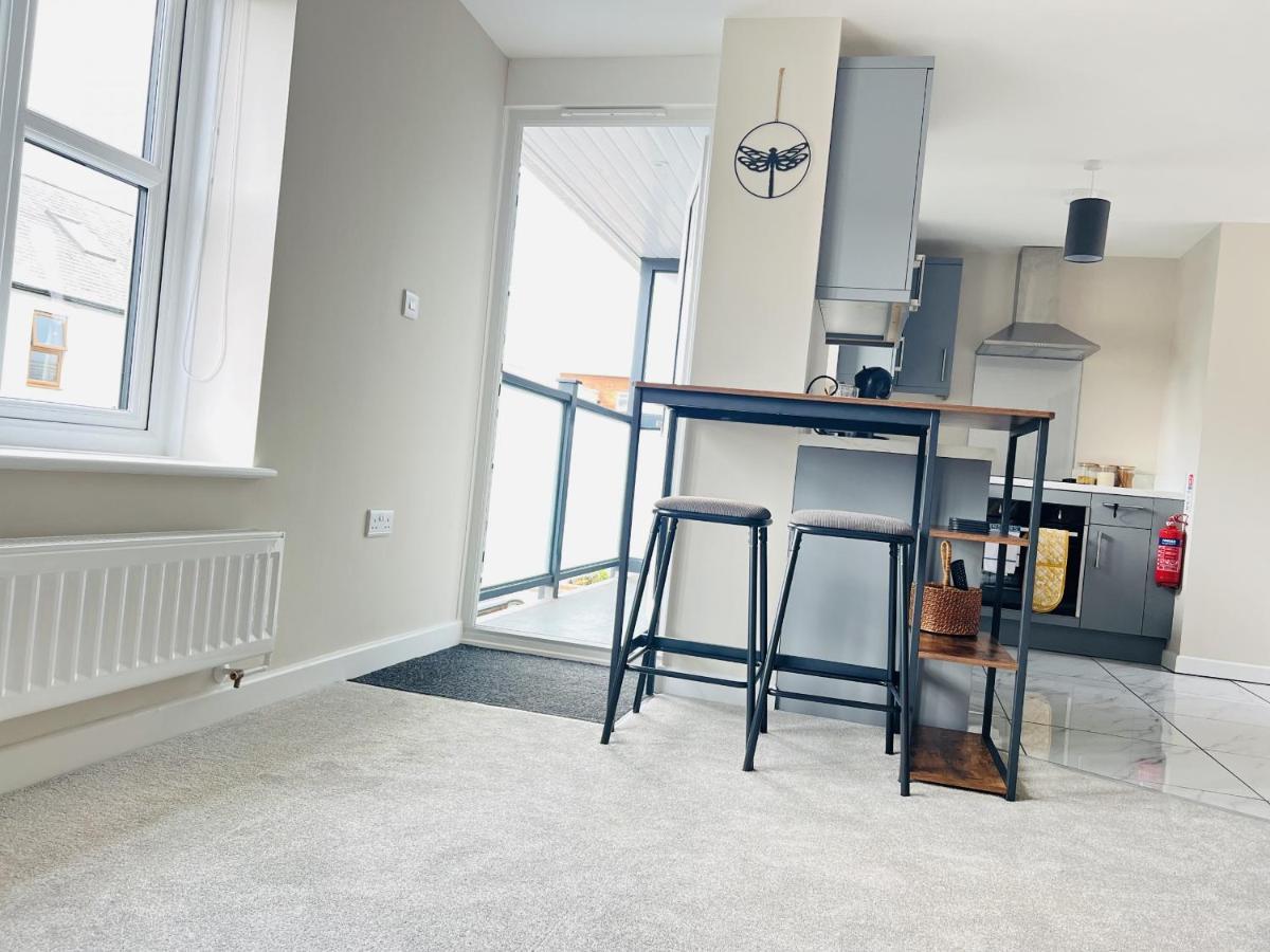 Brand New 1 Bed Apartment, 5Min Walk To Racing & Main Strip, With Electric Parking Bay & Terrace Long Stay Work Contractor Leisure - Citrine Newmarket  Eksteriør billede