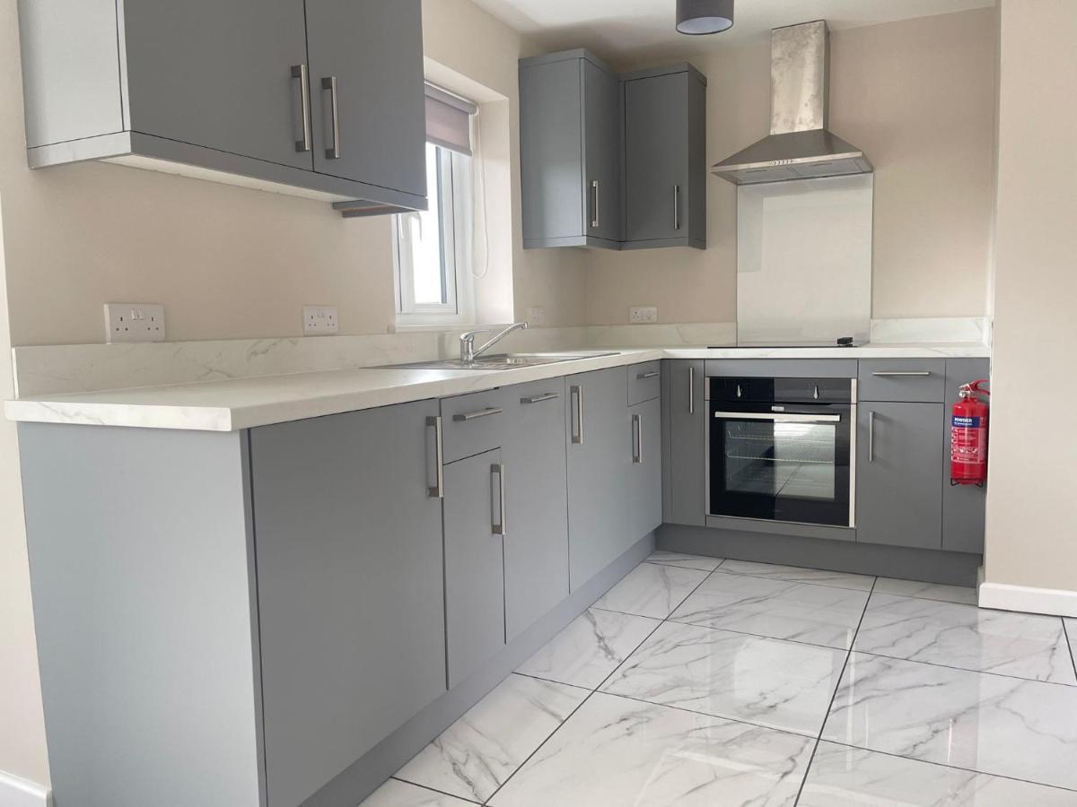 Brand New 1 Bed Apartment, 5Min Walk To Racing & Main Strip, With Electric Parking Bay & Terrace Long Stay Work Contractor Leisure - Citrine Newmarket  Eksteriør billede