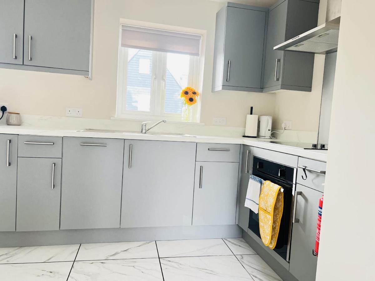 Brand New 1 Bed Apartment, 5Min Walk To Racing & Main Strip, With Electric Parking Bay & Terrace Long Stay Work Contractor Leisure - Citrine Newmarket  Eksteriør billede