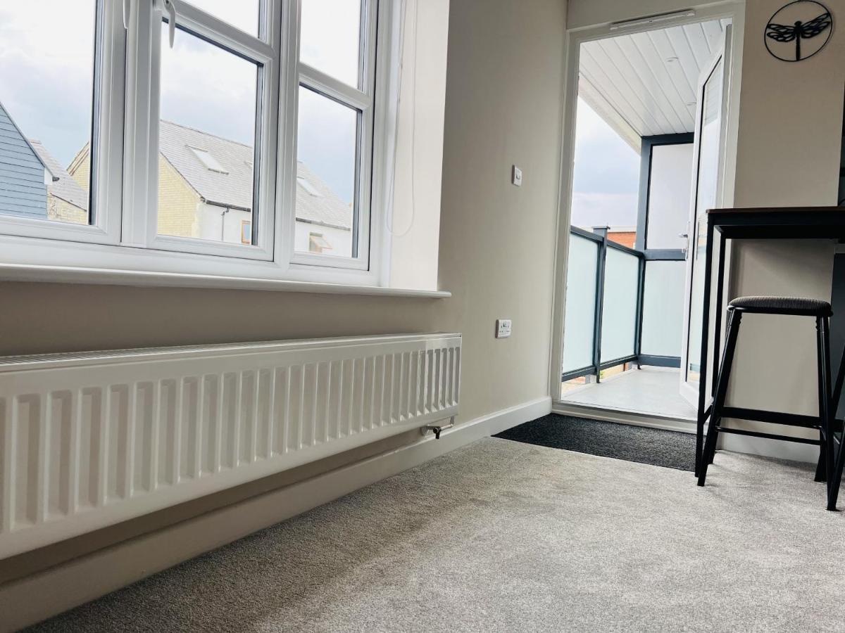 Brand New 1 Bed Apartment, 5Min Walk To Racing & Main Strip, With Electric Parking Bay & Terrace Long Stay Work Contractor Leisure - Citrine Newmarket  Eksteriør billede