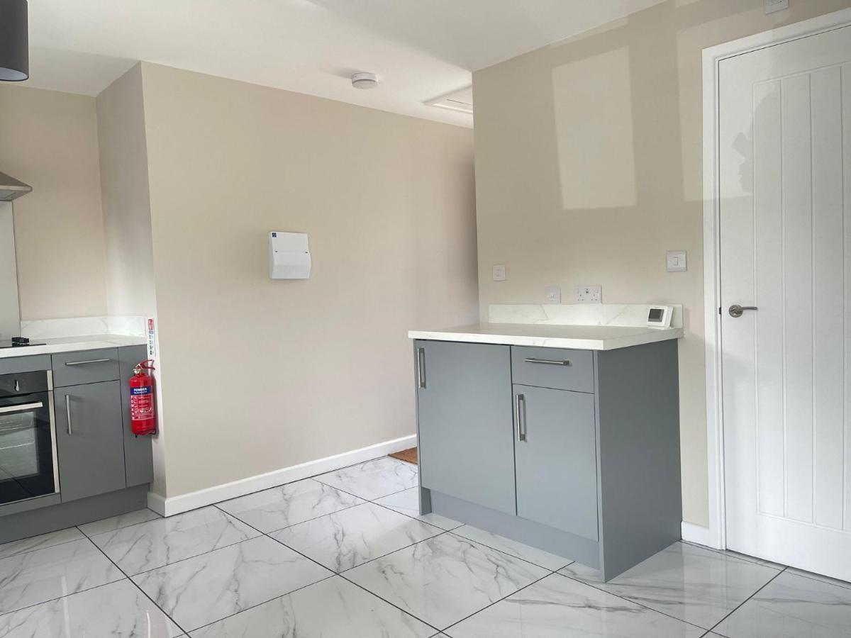 Brand New 1 Bed Apartment, 5Min Walk To Racing & Main Strip, With Electric Parking Bay & Terrace Long Stay Work Contractor Leisure - Citrine Newmarket  Eksteriør billede